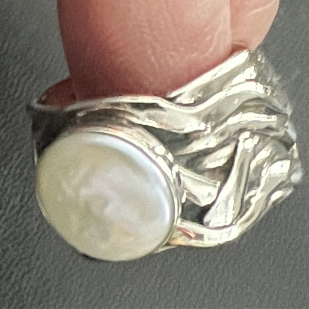 Silpada Rare 1542 mermaid Silver Ring with White Pearl